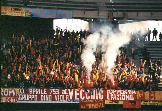 Tifosi giallorossi a Torino