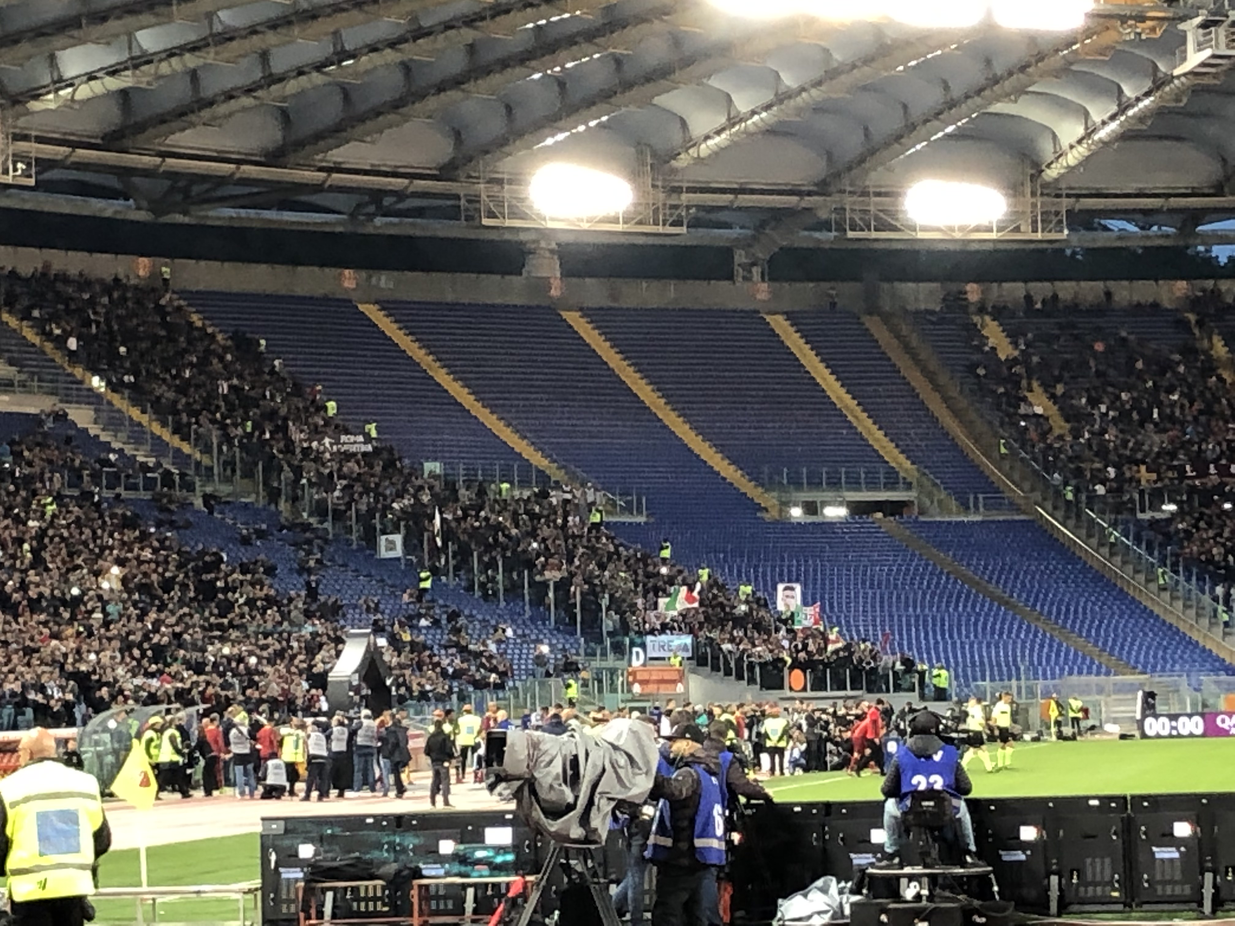 I tifosi della Juventus all'Olimpico